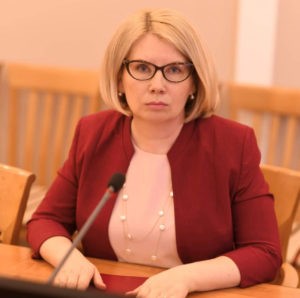 О недопустимости ношения в школу опасных предметов.