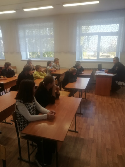 Профилактическая беседа среди обучающихся..